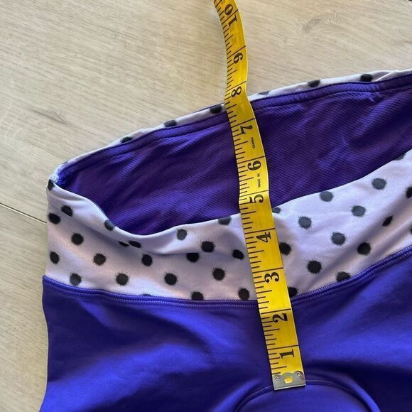 Lululemon Velo Vixen Short Bruised Berry / High Noon Dot Lilac / Black size 6 - Picture 5 of 12